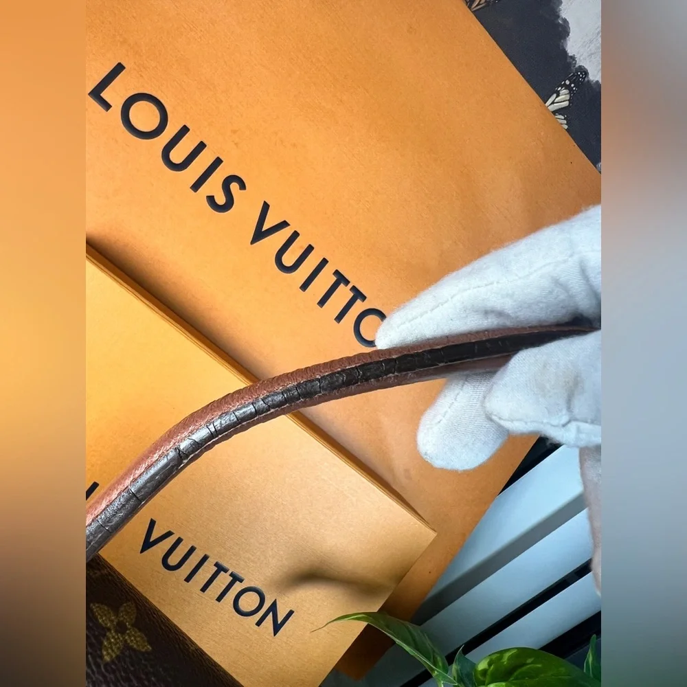 LOUIS VUITTON Monogram Malesherbes Hand Bag - Picture 15 of 17